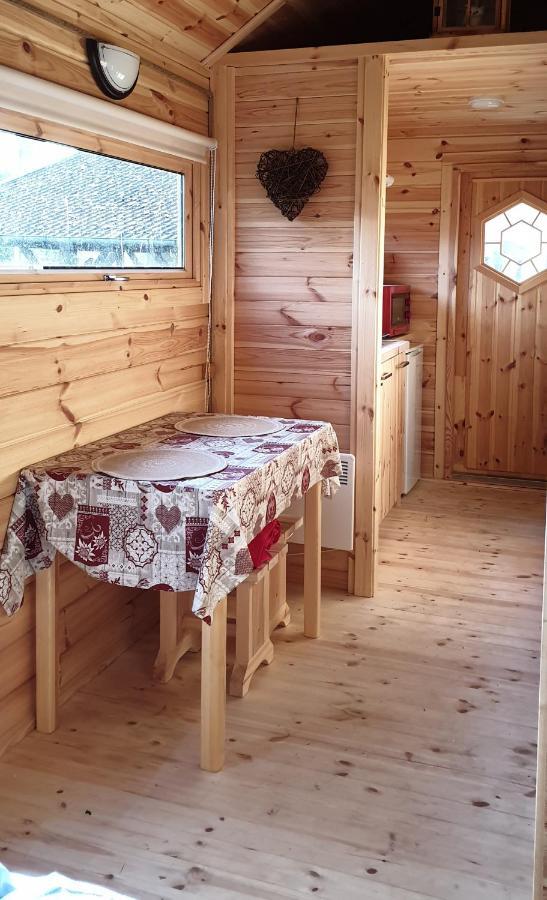 Вилла White Wood Tiny House Darney Экстерьер фото